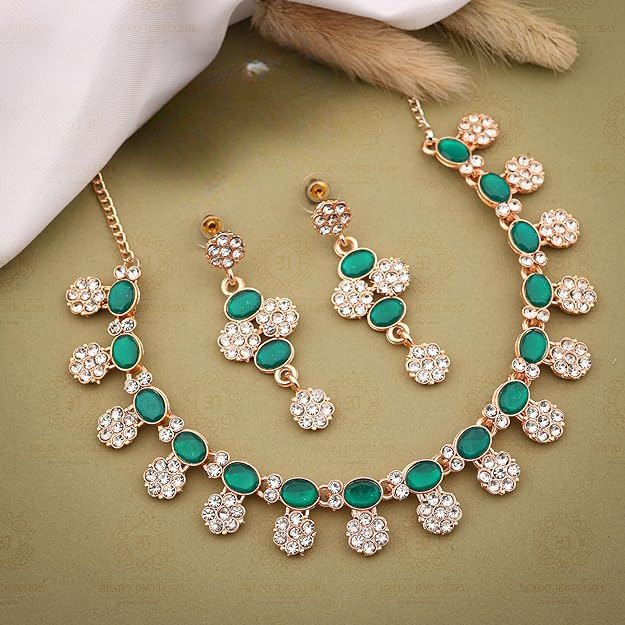 Royal Green Stone Jewelry Set - Image 2