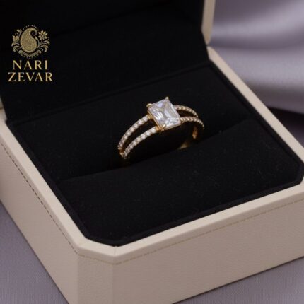 Elegant Sparkle Ring