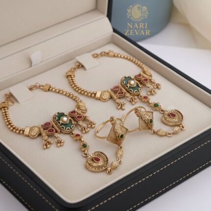 Our Elegant Hathpanja